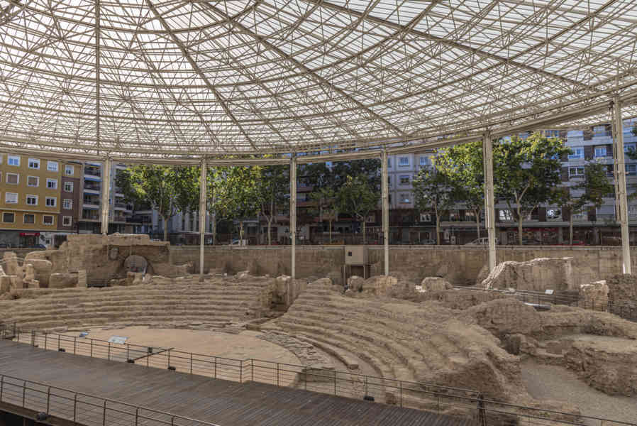 Zaragoza 078 - museo del Teatro de Caesaraugusta.jpg